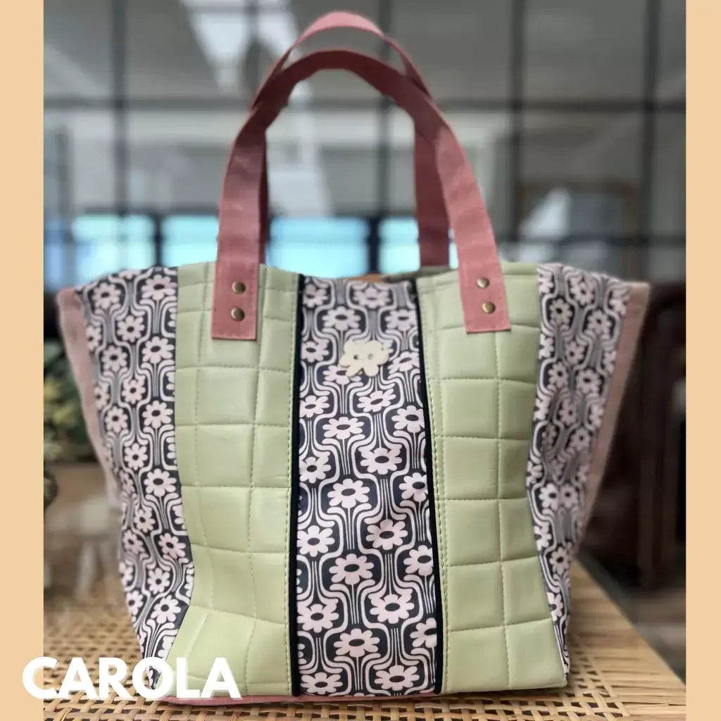 Carola 30